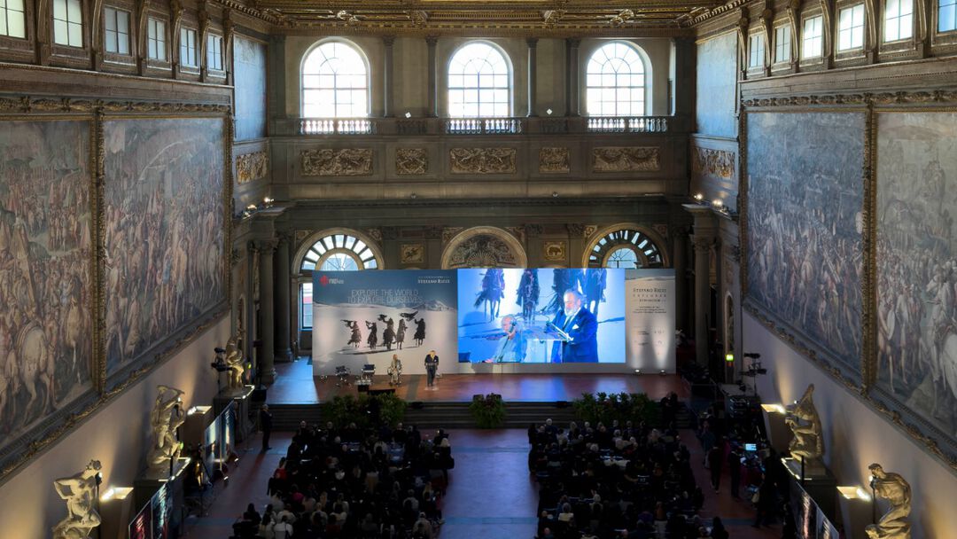 high view of Salone dei Cinquecento in Palazzo Vecchio