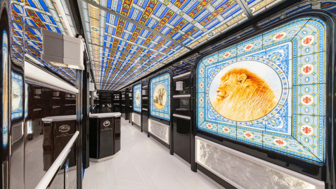 The entrance of Casa Stefano Ricci