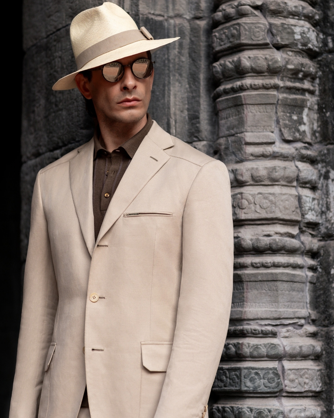 Three-button suit, wool, silk and linen