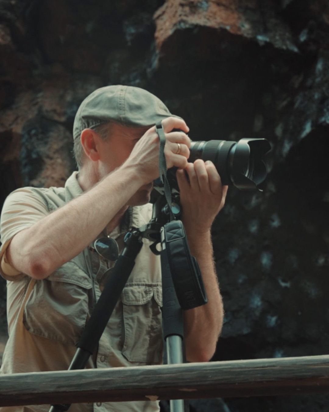 Cover video of Gal&aacute;pagos through the lens of Mattias Klum