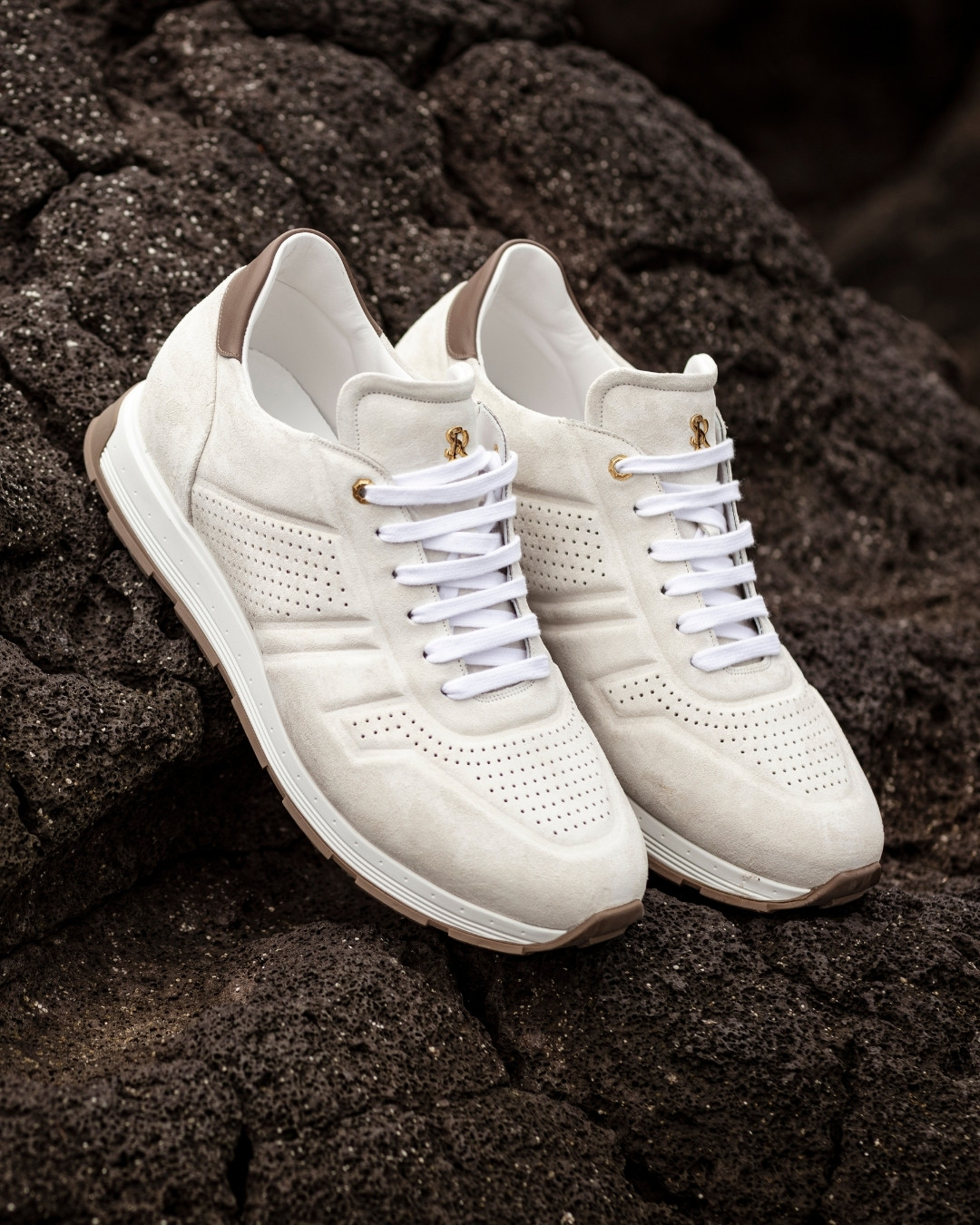 Sneakers, suede and calfskin leather