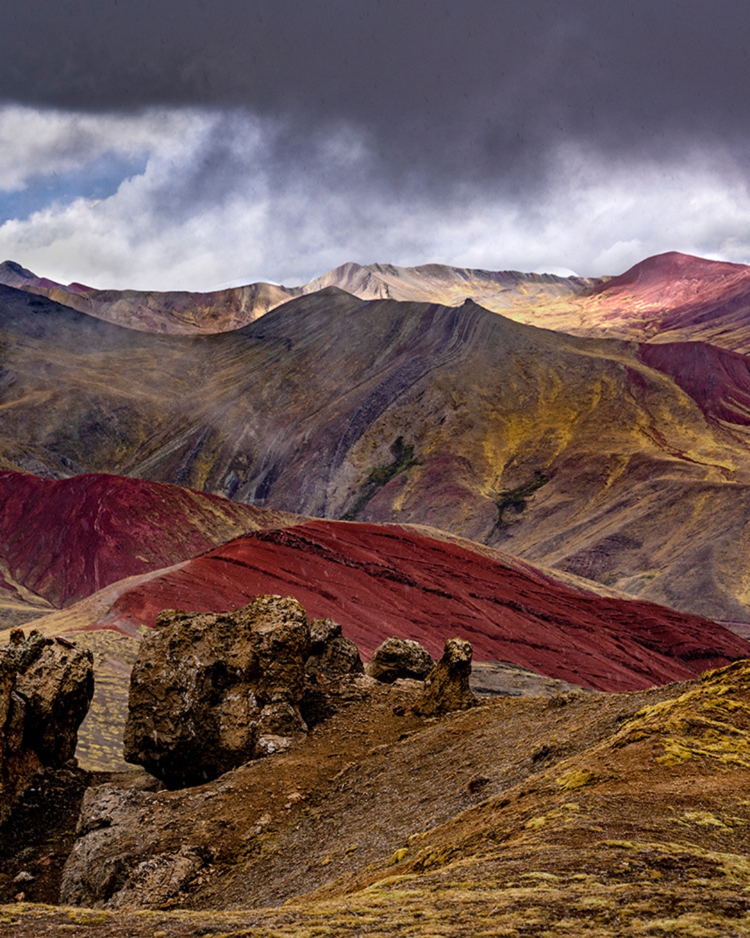 Cover video of The magical rainbow mountains of Palcoyo