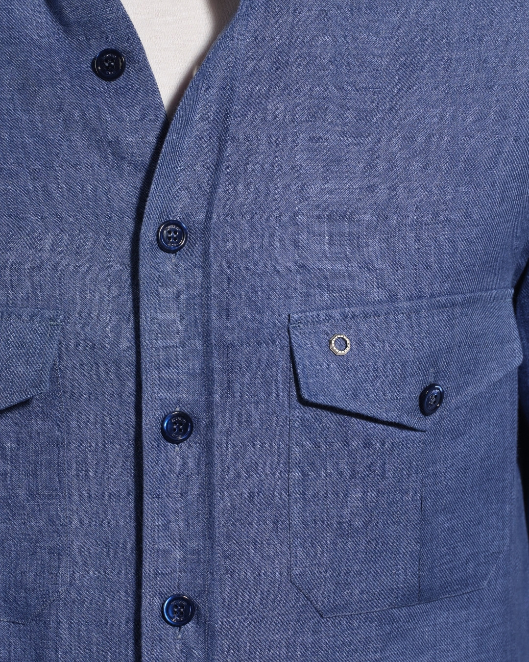 Details of Overshirt, 100% linen