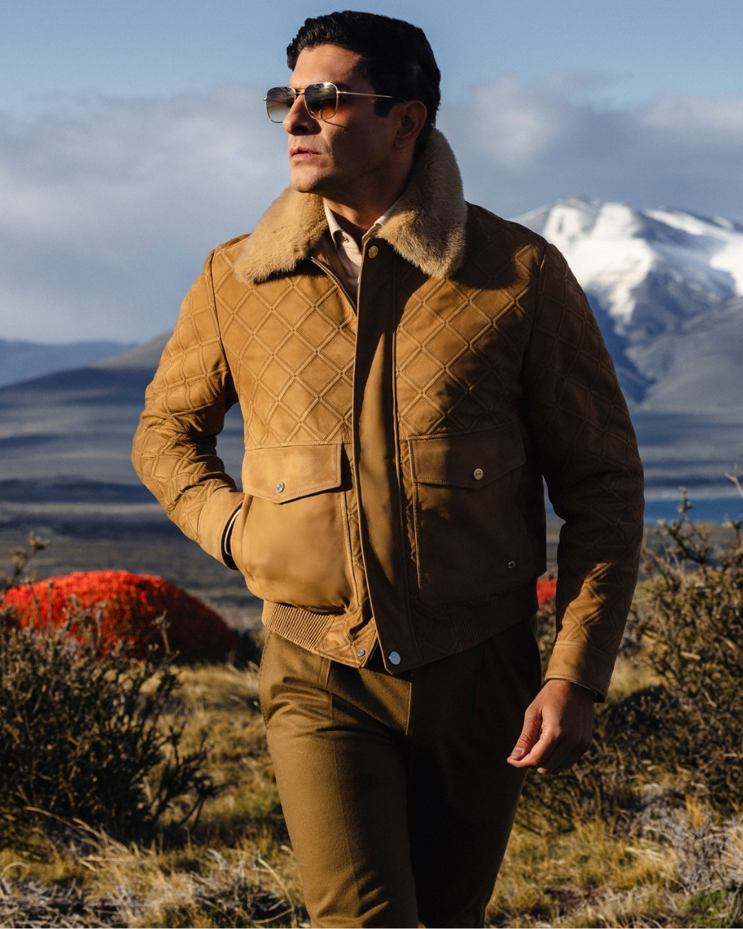 Blouson, 100% nubuck calfskin leather with detachable mink fur collar
