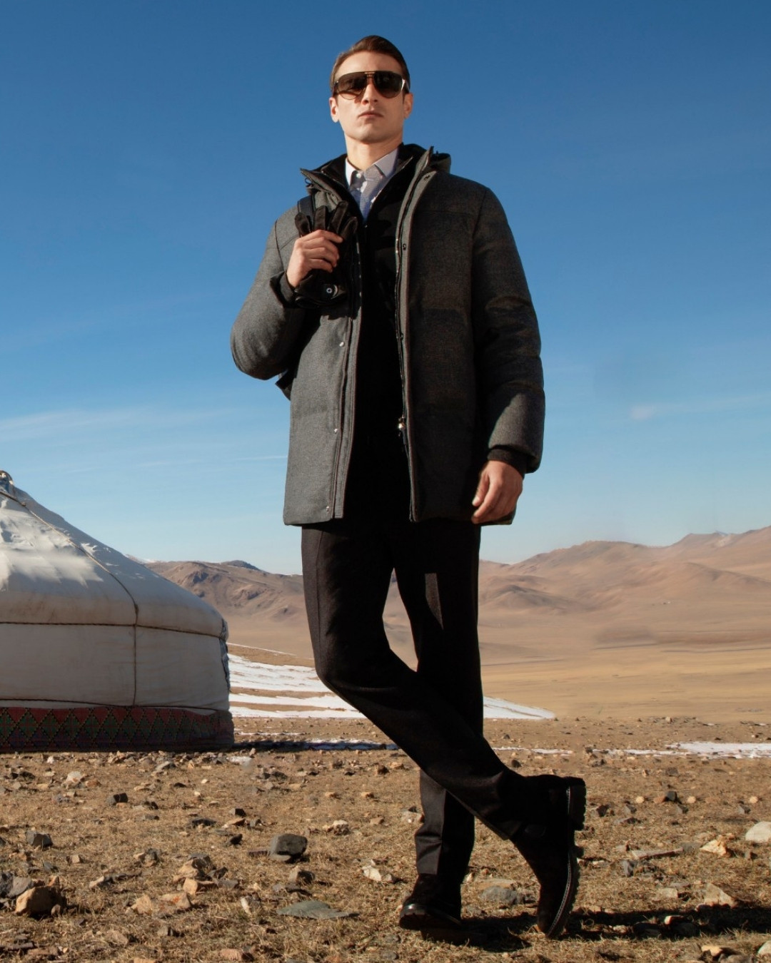 The model in Shar Nuur Lake