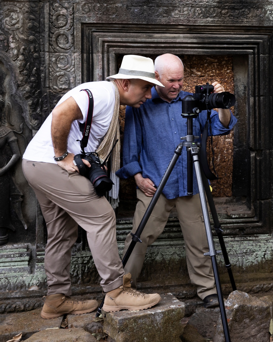 Behind the Scenes Reportage