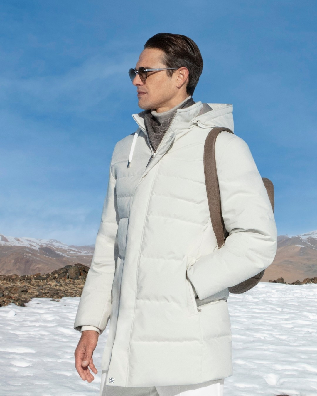 Hooded down coat, 100% technical fabric