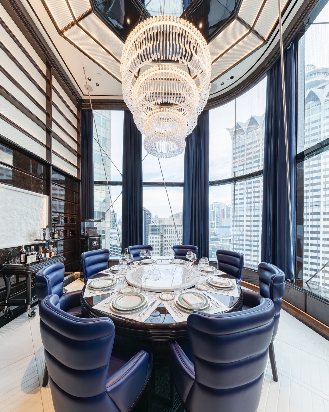 Skyview Dining Salon