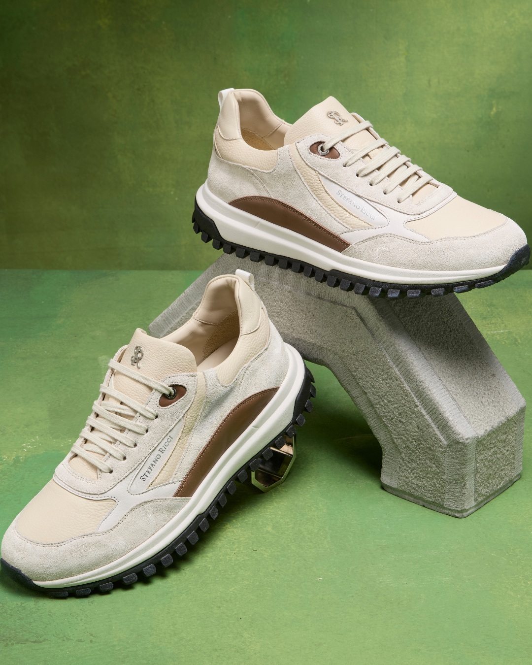 Sneakers, 100% suede with calfskin leather details