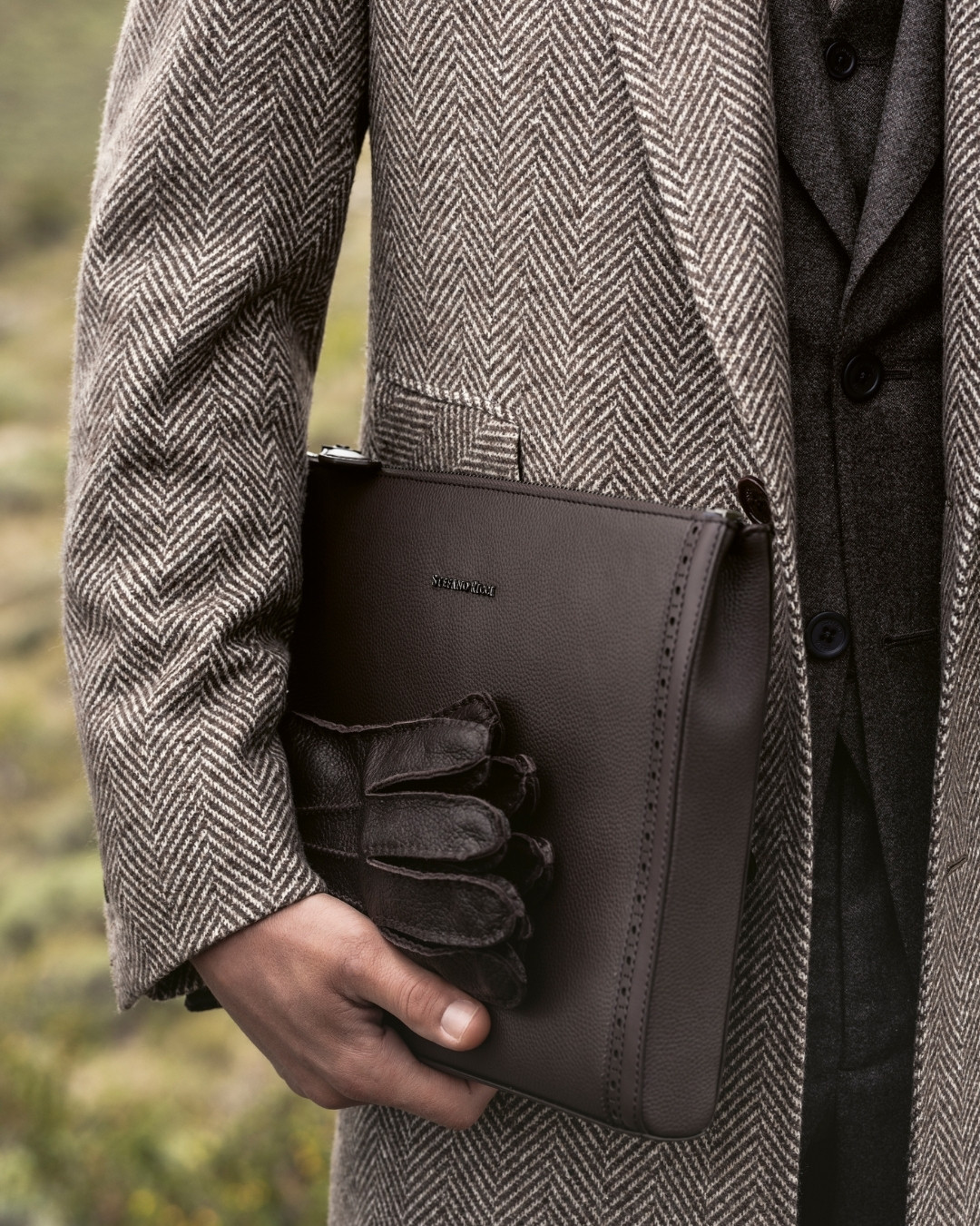 Handmade medium portfolio, 100% calfskin leather