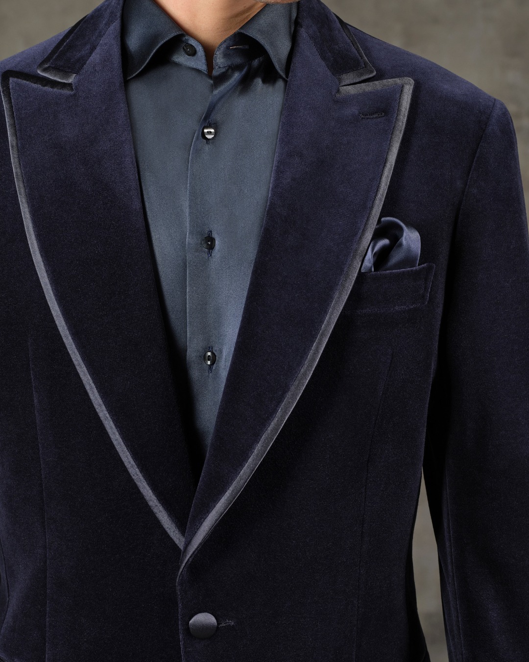 Details of deconstructed one-button jersey evening jacket, 100% velvet