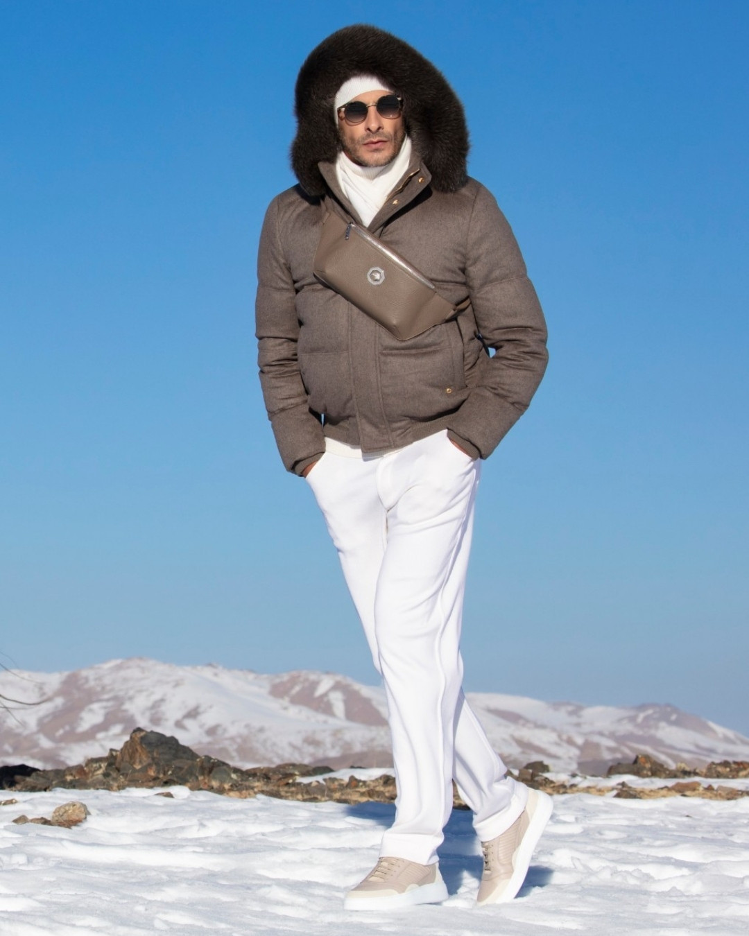 Hooded down jacket, chinchilla and cashmere blend with fox fur trim