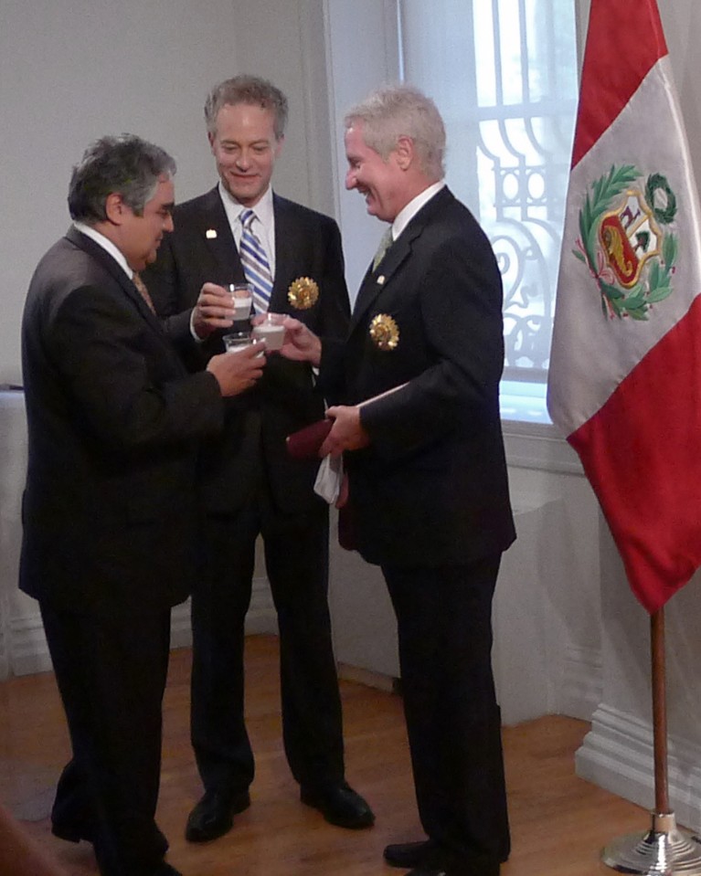 Peruvian Ambassador presenting Terry Garcia with Peru&rsquo;s highest award, La Orden del Sol for his role in helping repatriate Machu Picchu artifacts at a ceremony in Washington DC.