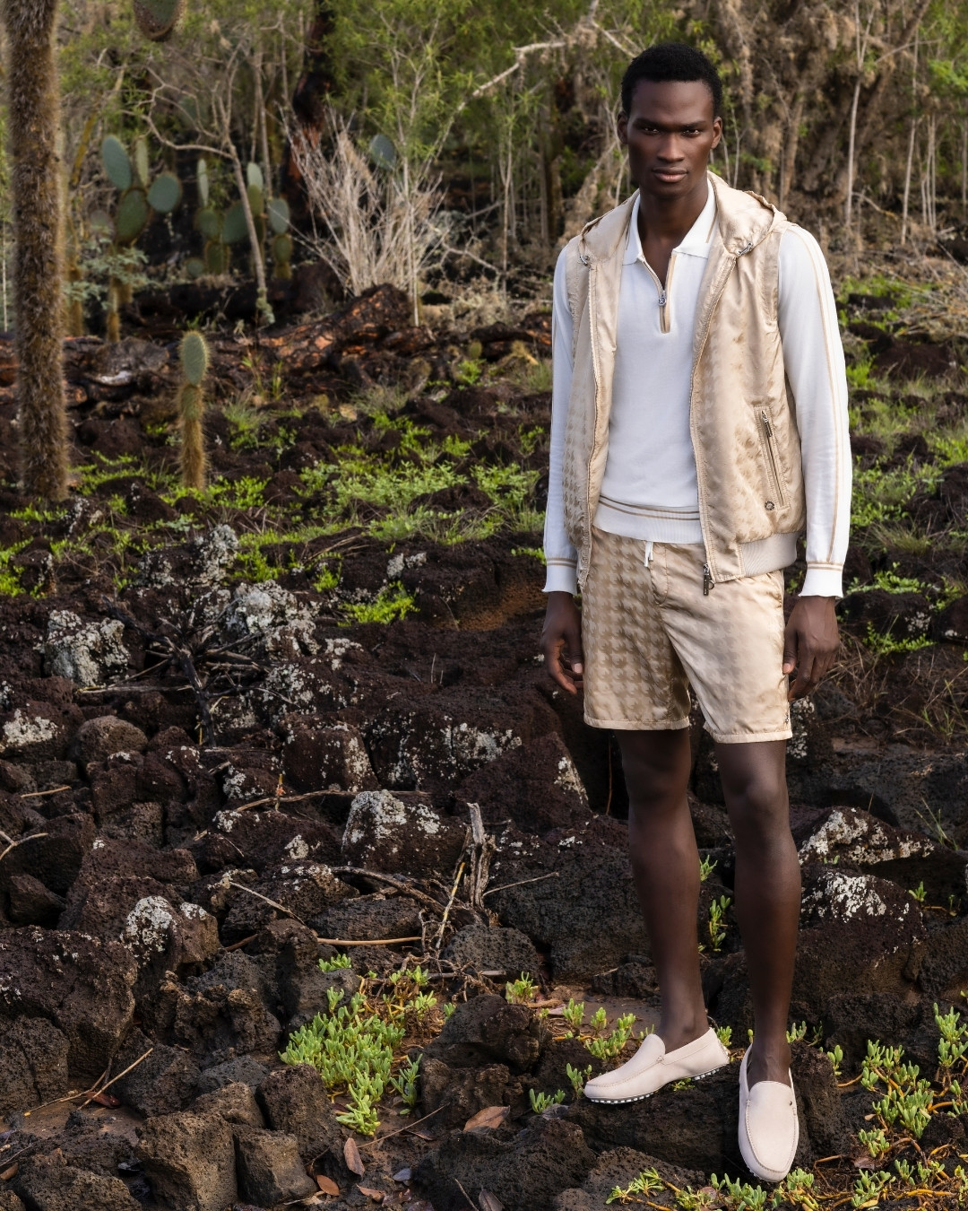 Hooded gilet, technical fabric with Nappa lambskin leather details