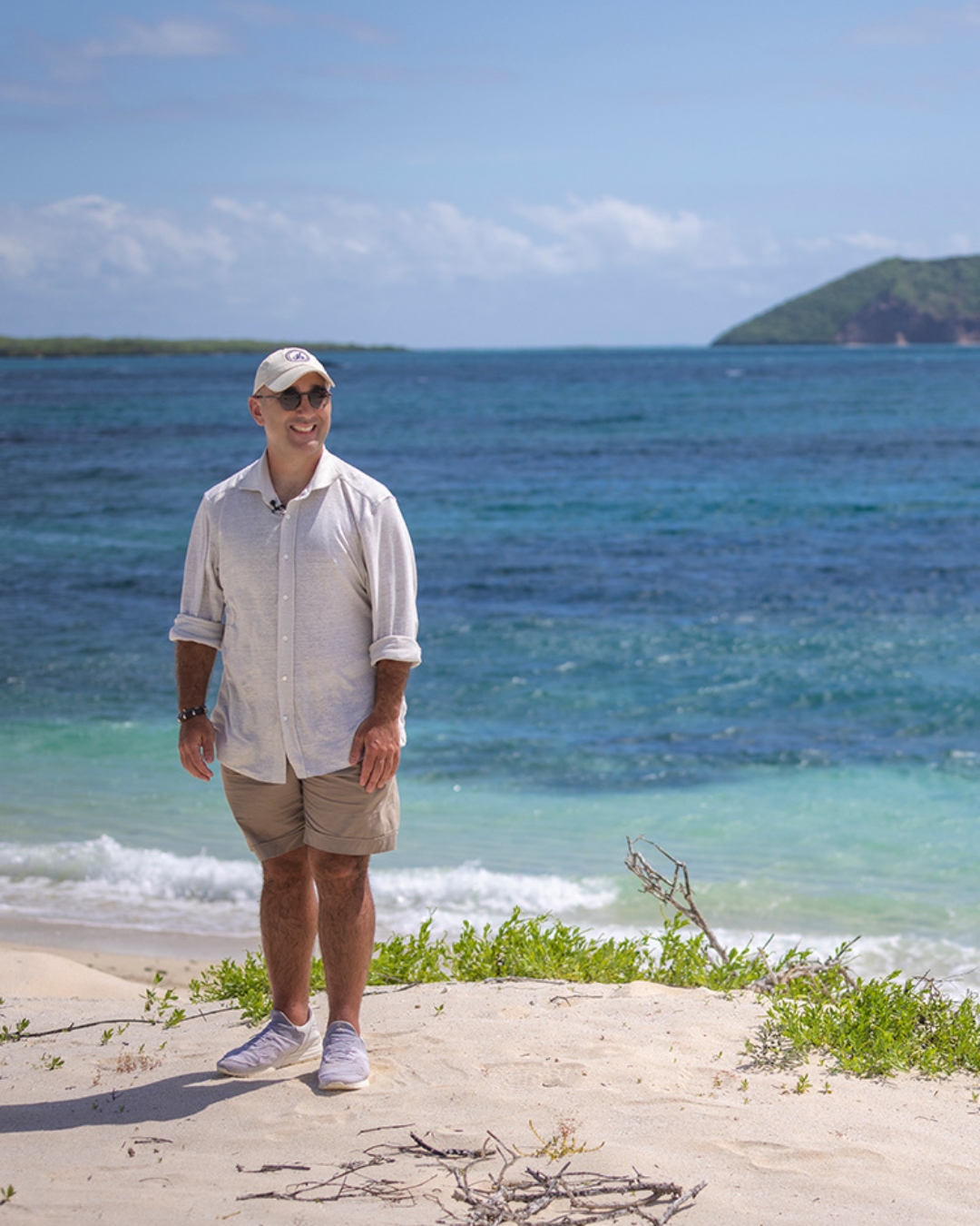 Cover video of The team behind Mission Gal&aacute;pagos