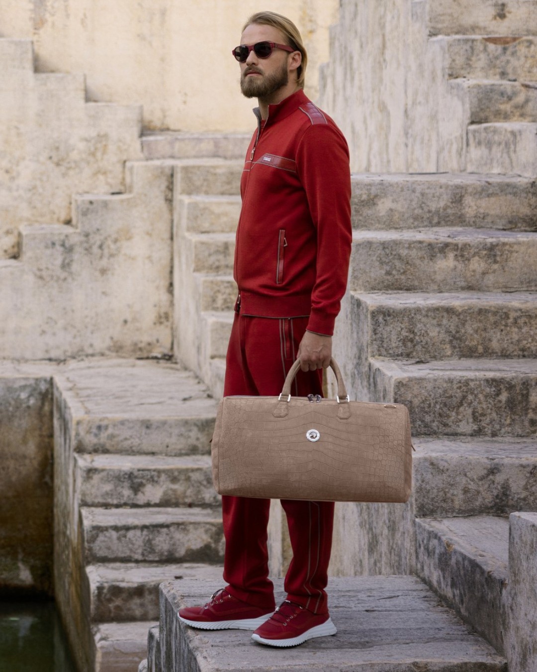 Model in Panna Meena ka Kund