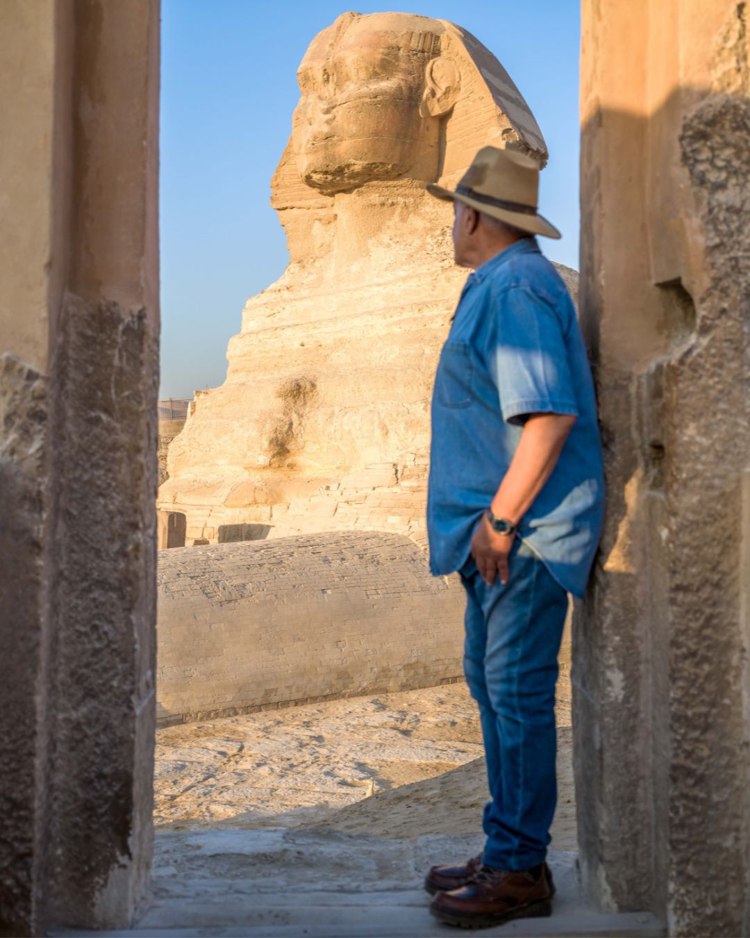 Zahi starring the pyramid