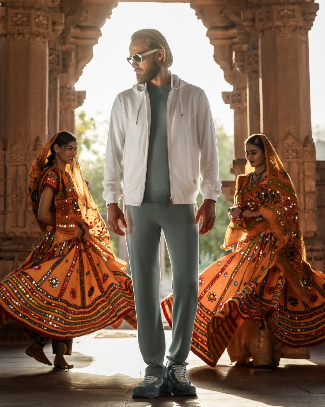 Lukas is wearing a total look in Alpha Yarn - the finest cashmere in the world produced exclusively for Stefano Ricci.