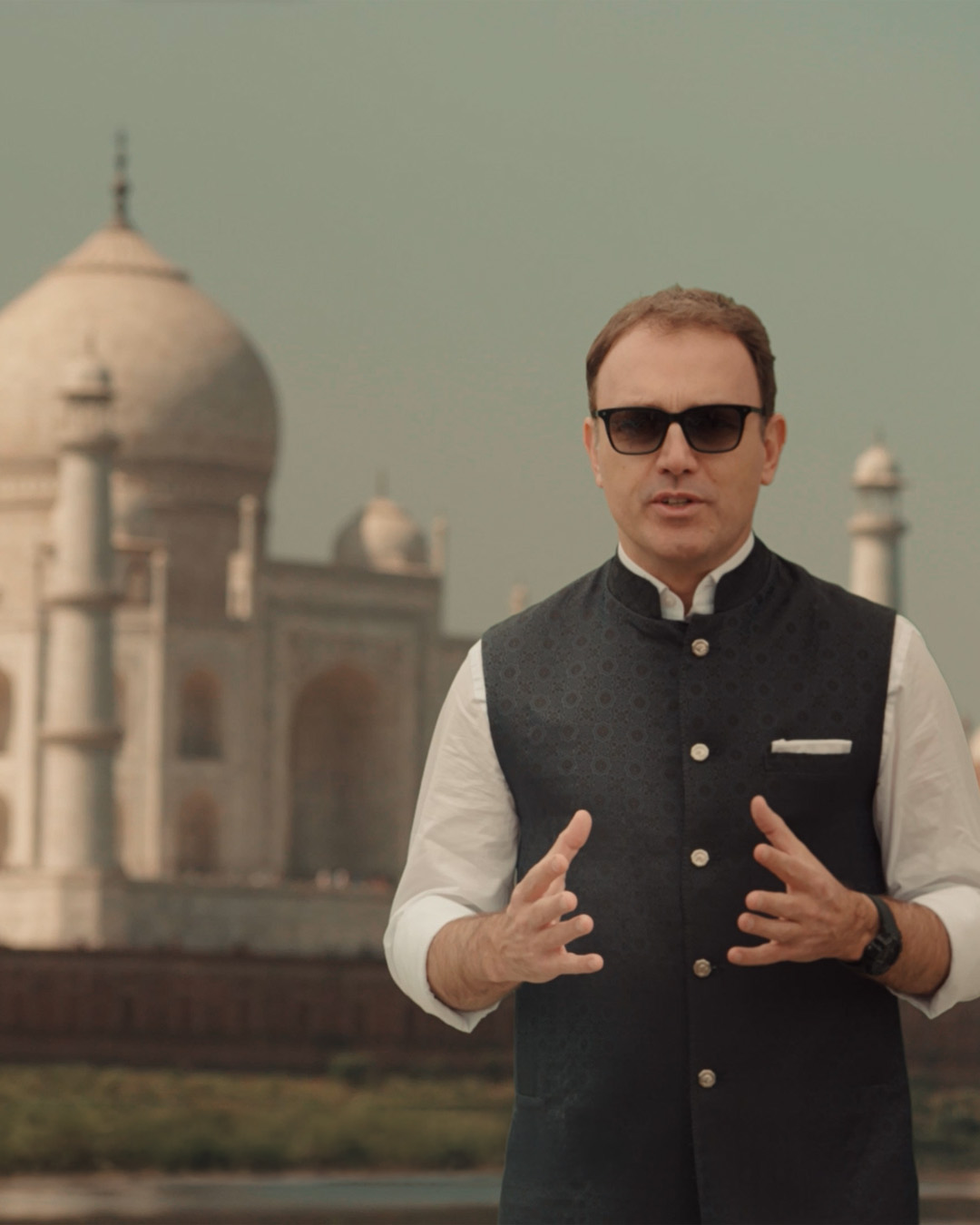 Ep. 5 - The intertwining of two love stories