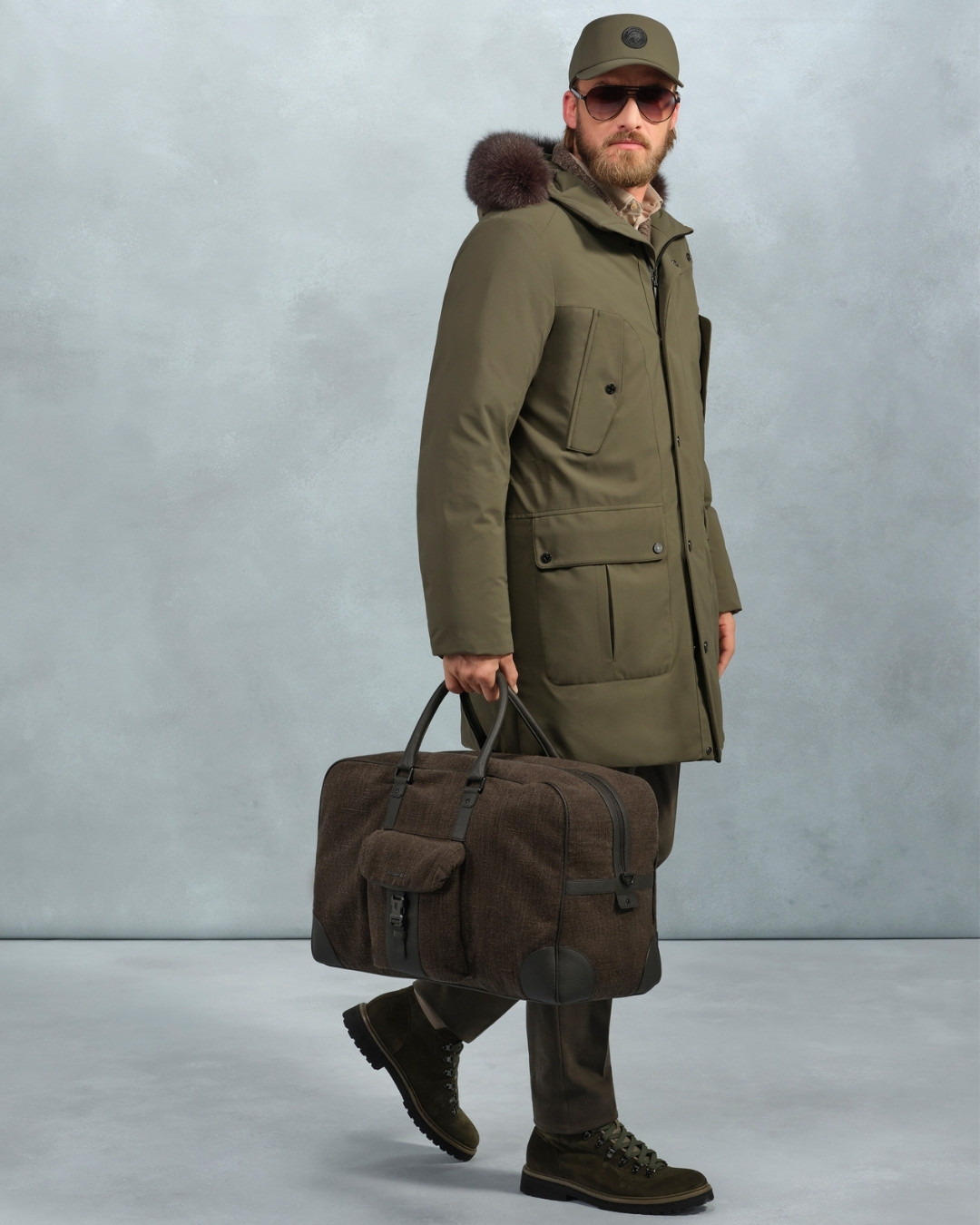 Explorer hooded down jacket, 100% technical fabric with fox fur trim